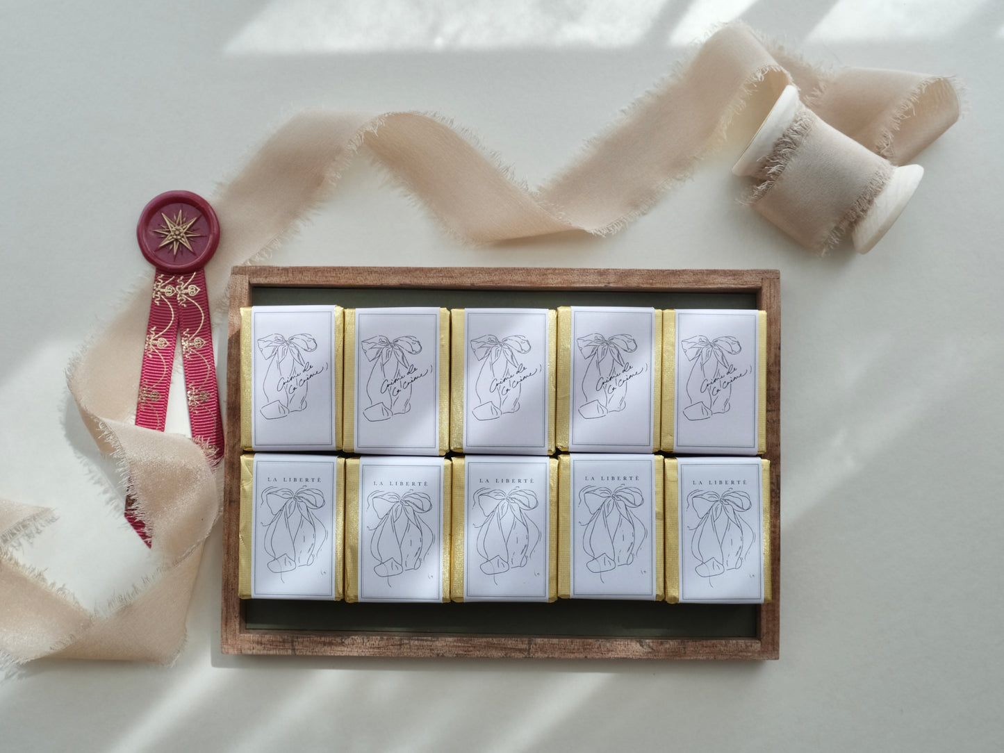 Lovely Ribbon in collaboration with 半夏小嶋