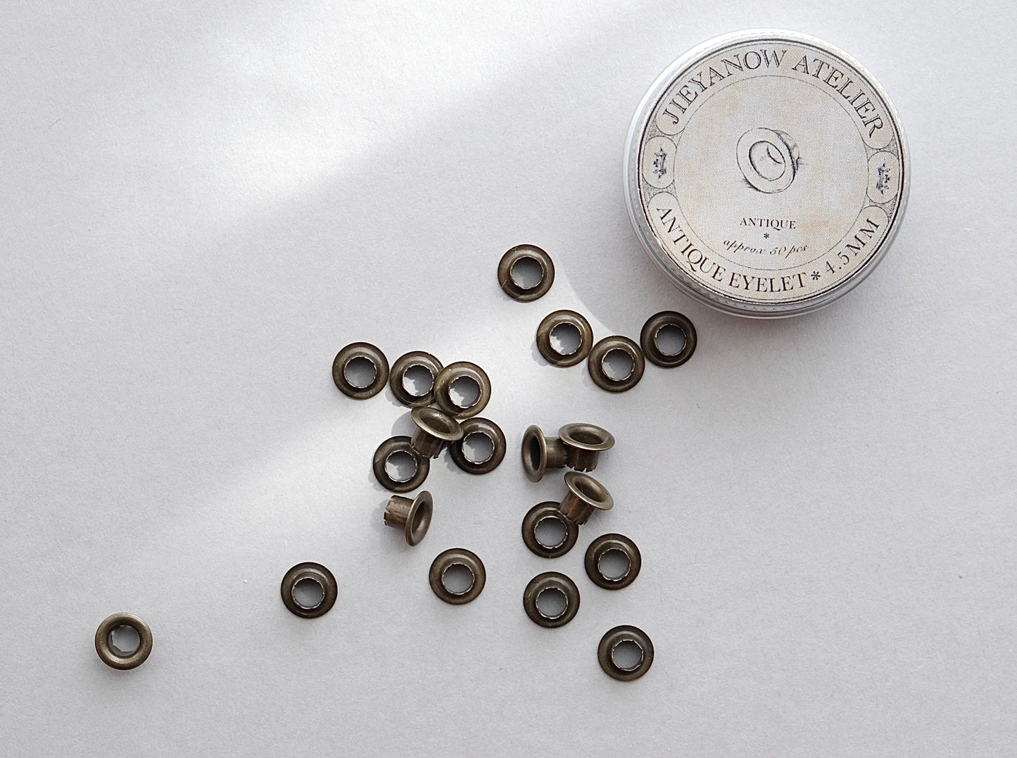Antique Eyelet 4.5mm