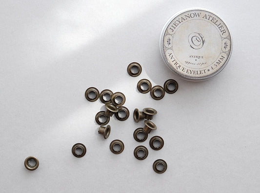 Antique Eyelet 4.5mm